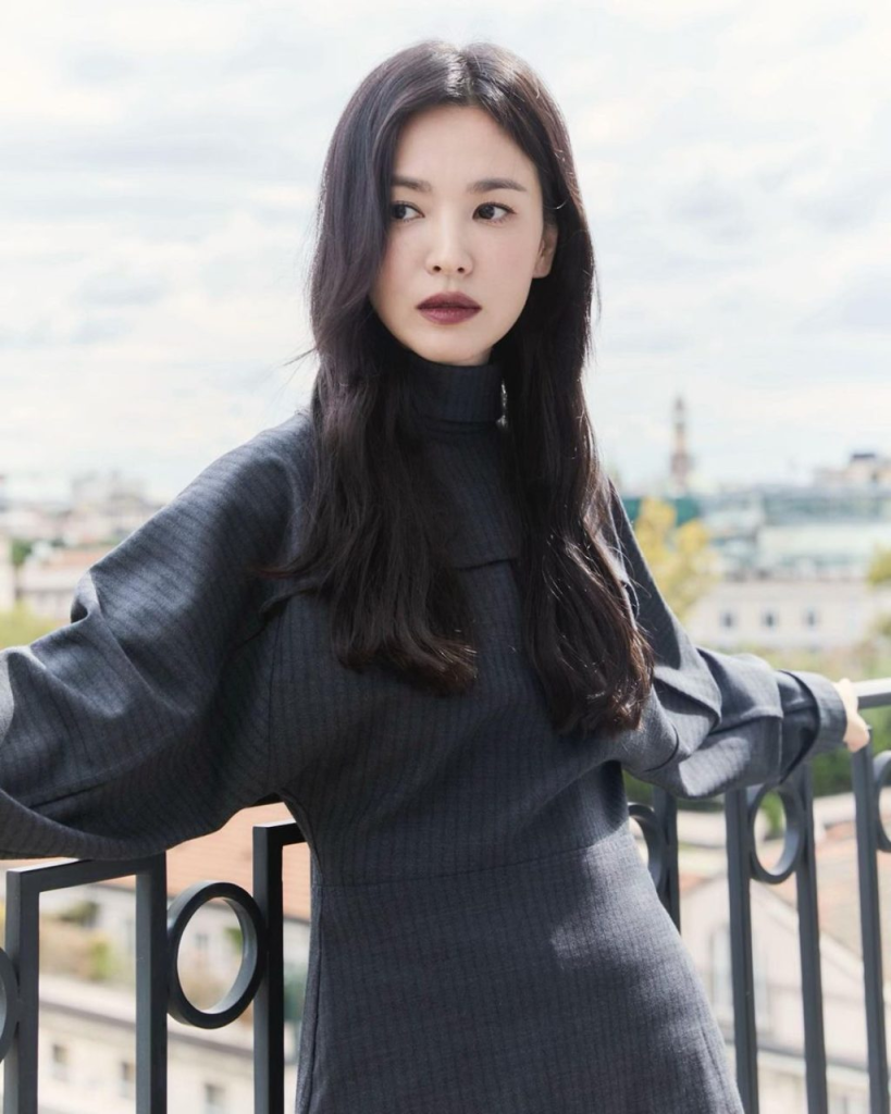 Song Hye Kyo chiếm trọn “spotlight” tại show Milan